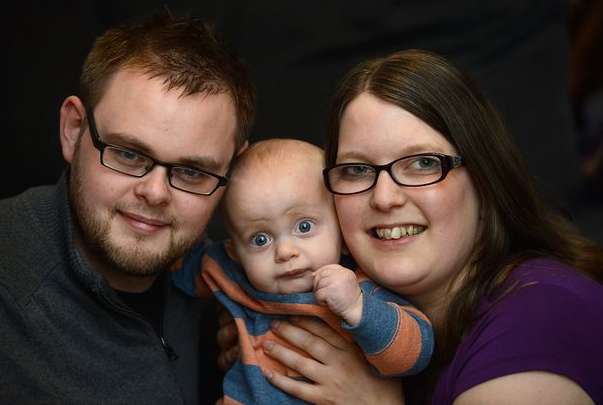 Il met la passion de son fils aux enchères