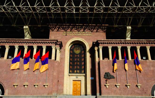 Karapetian, privé de sélection à cause de Transfermarkt