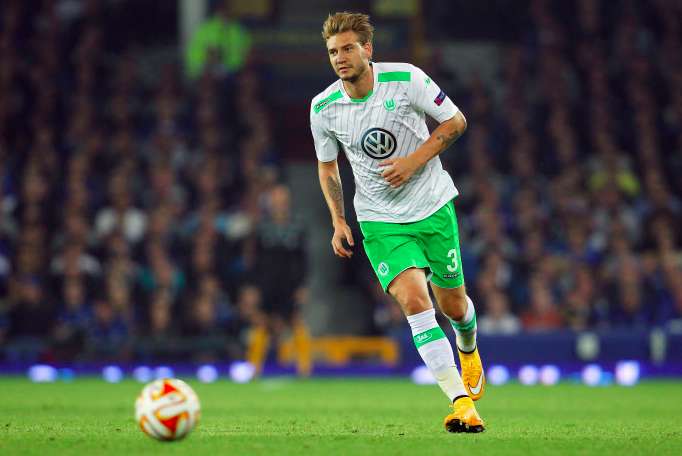 Lineker et Bendtner s&rsquo;amusent sur Twitter
