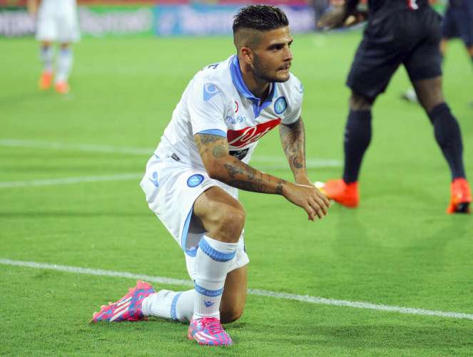 Insigne absent au moins 6 mois