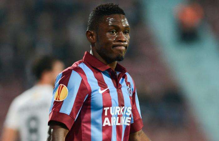 Giggs observe Waris pour Manchester United