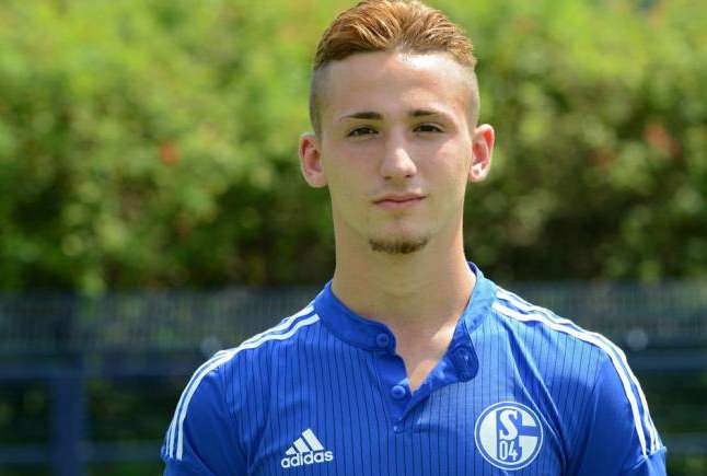 Un joueur de Schalke explose sa Mercedes