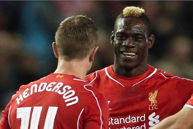 Balo aux petits soins pour un fan