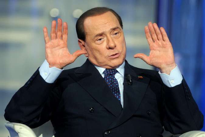 Berlusconi se paie Balotelli