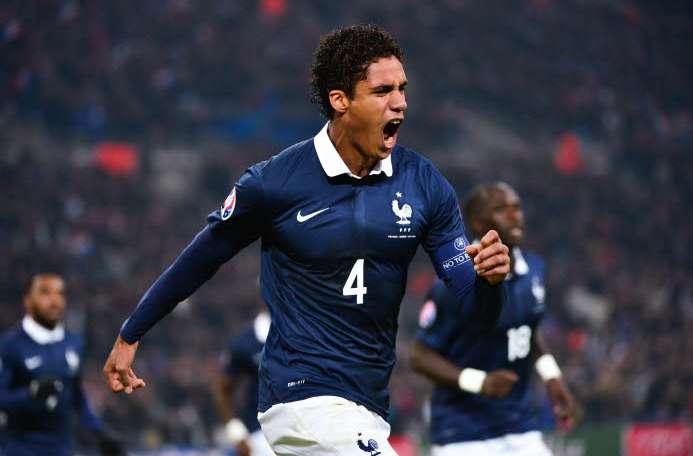 EN DOUBLE Les défenseurs nommés pour le Onze FIFA