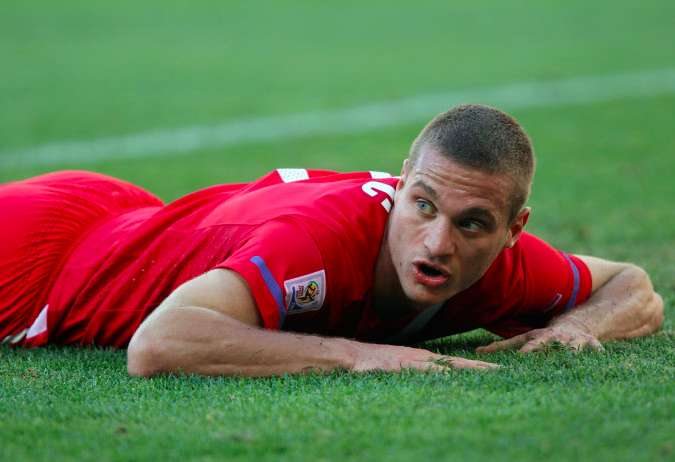 Le nouveau sélectionneur serbe veut faire revenir Vidic