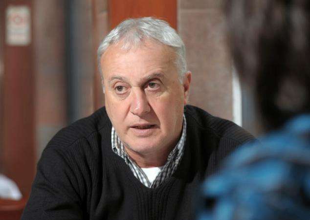 Beto Alonso : «<span style="font-size:50%">&nbsp;</span>Mon père m&rsquo;attachait le pied droit pour que je n&rsquo;utilise que le gauche<span style="font-size:50%">&nbsp;</span>»