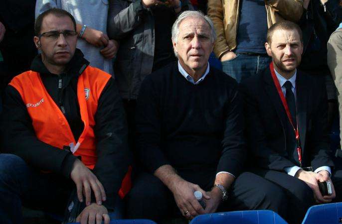 Sainté fouette l'OL, Girard sent la cravache