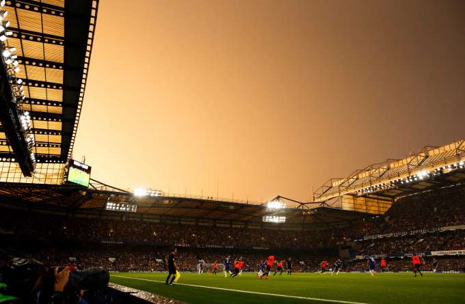 Des places debout et de l&rsquo;ambiance à Stamford Bridge ?
