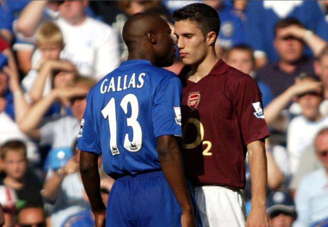 Van Persie a failli signer aux Rangers