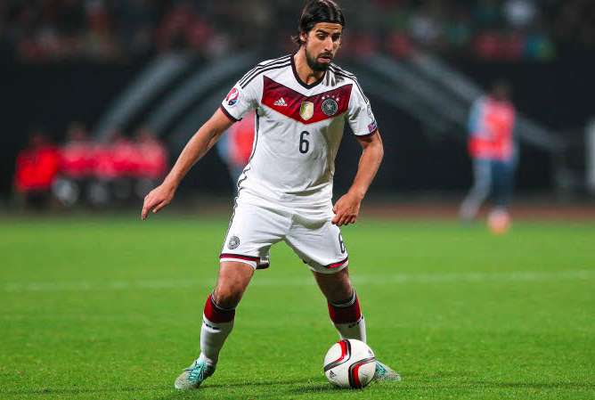 Khedira doublé par une pop star allemande