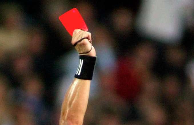 Trois expulsions en huit minutes !