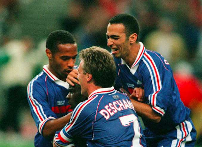Djorkaeff rend un hommage spécial à Henry