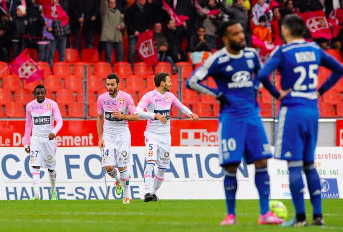 Lacazette sauve Lyon