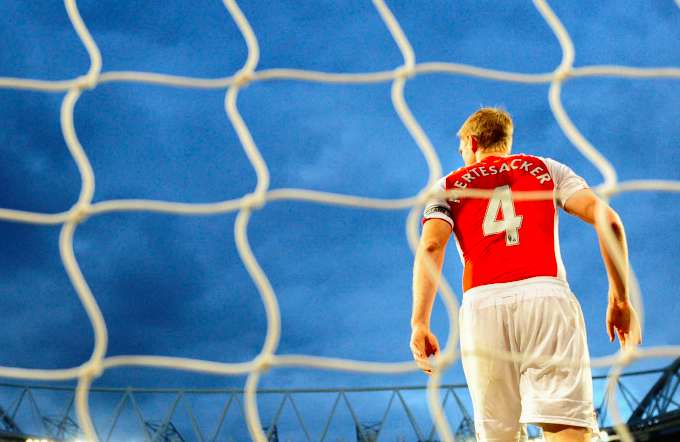 Mertesacker trop grand pour le service militaire