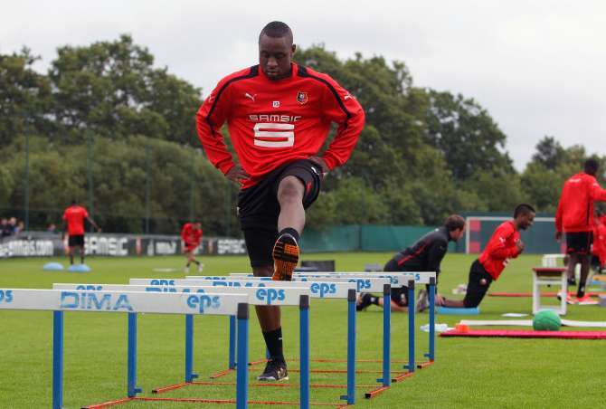 Kana-Biyik file à Toulouse