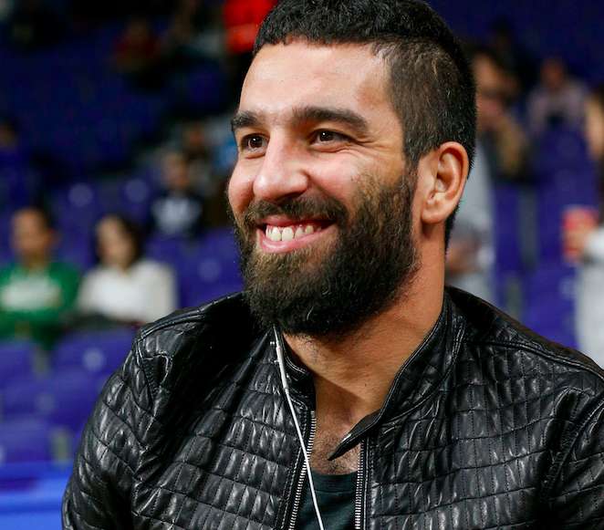 Le vote d&rsquo;Arda Turan modifié par la FIFA ?