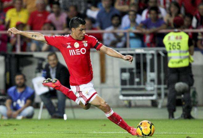 Départ d&rsquo;Enzo Pérez, S03E01