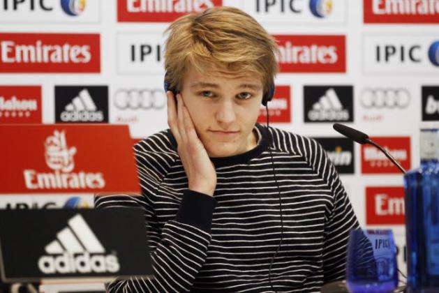 La FIFA  bloque les débuts d&rsquo;Ødegaard