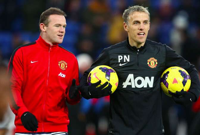 Phil Neville pas tendre avec Rosický
