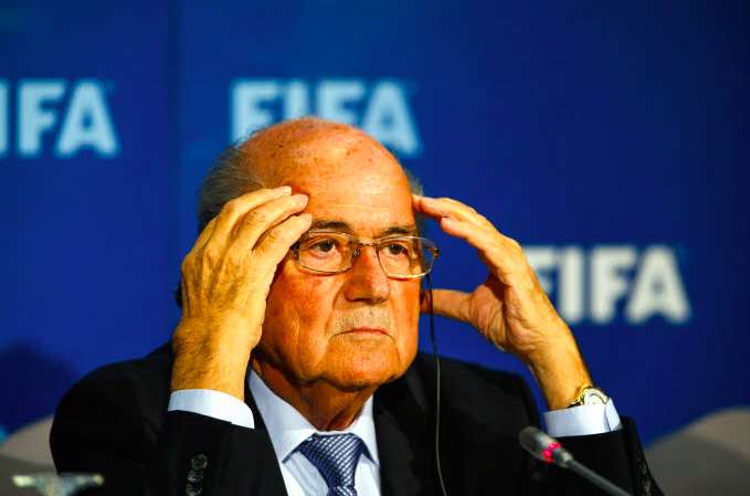 Blatter descend l&rsquo;UEFA