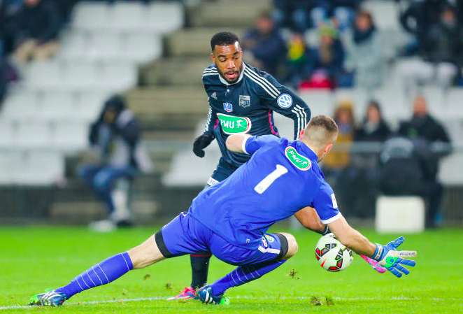 Jean-Michel Ferri compare Lacazette à Loko