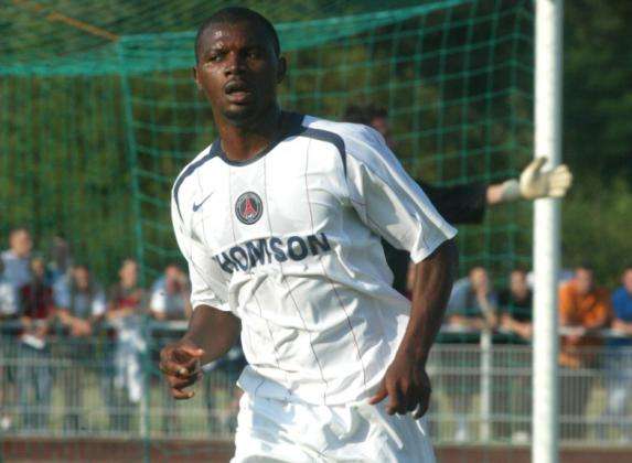 Les Canaris perdus à Paris