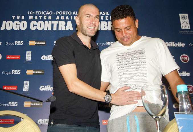 Zidane et Ronaldo joueront à Geoffroy-Guichard