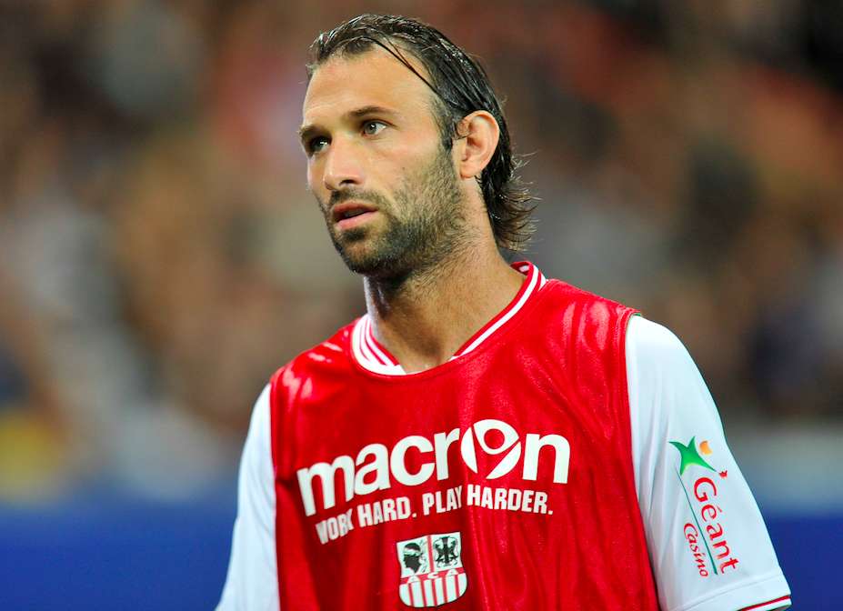 Hengbart : «<span style="font-size:50%">&nbsp;</span>Je suis passé de 60 000 à 200 personnes<span style="font-size:50%">&nbsp;</span>»