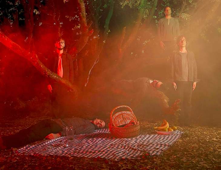 Erevan Tusk : «<span style="font-size:50%">&nbsp;</span>On imagine bien Luis Suárez dans un groupe de métal<span style="font-size:50%">&nbsp;</span>»