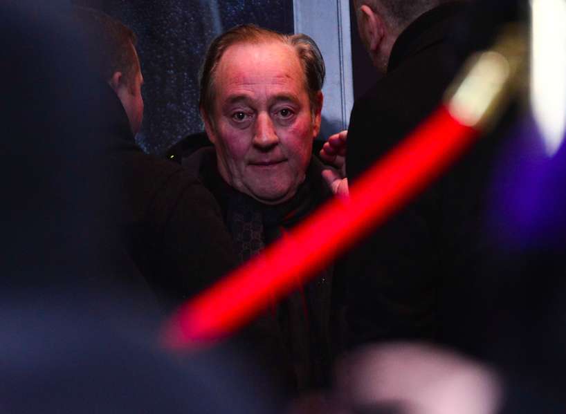 Martel soutenu par Hollande