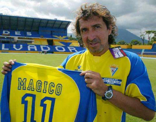 Mágico González veut Messi à Cadix !