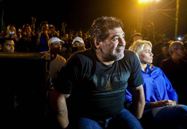 Maradona jouera un match pour la paix en Colombie