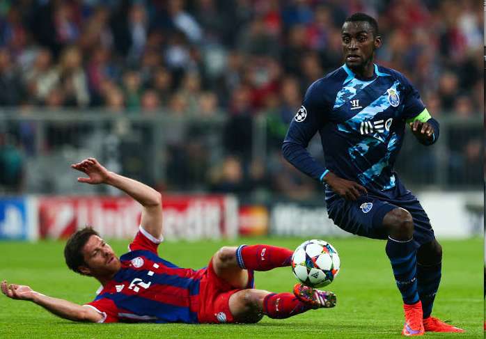 Xabi Alonso soutiendra le Real