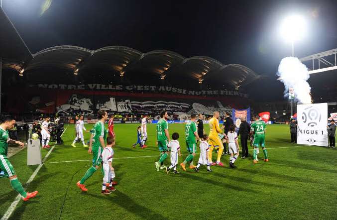 L&rsquo;absence du n°42 à Lyon ne fait pas rire l&rsquo;ASSE