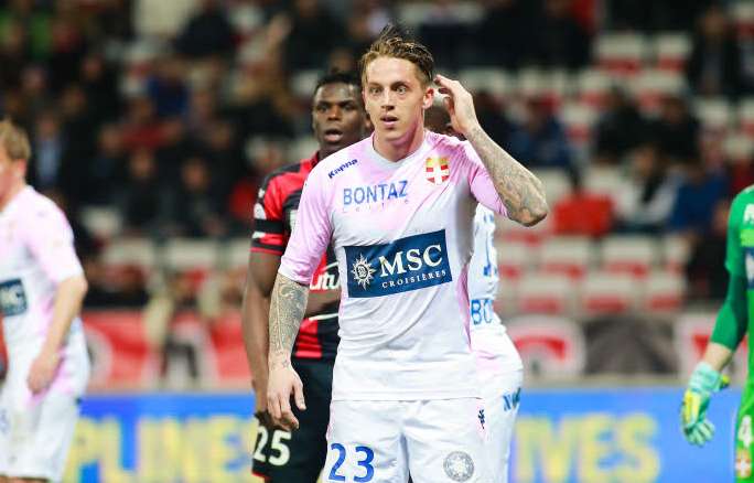 Nielsen risque huit ans de prison