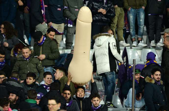 Les hommes préfèrent le foot au sexe