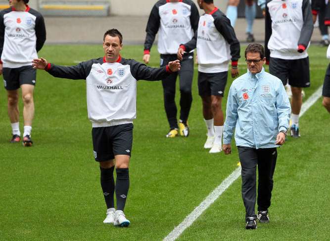 Capello défend John Terry