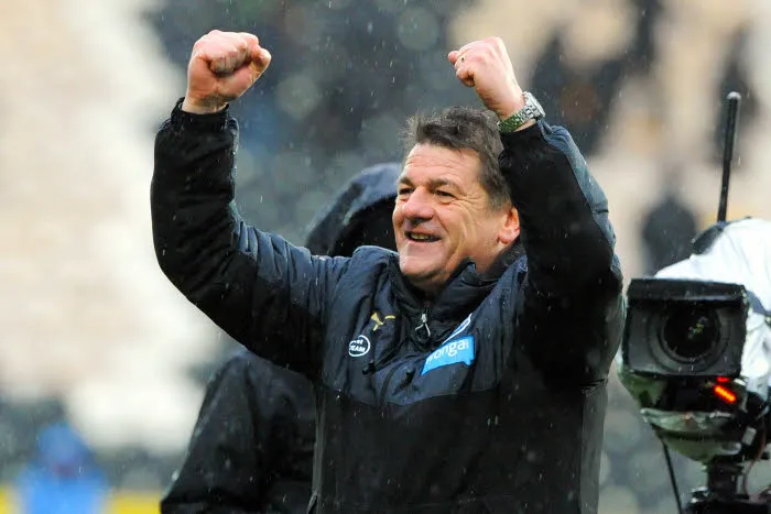 Carver : «<span style="font-size:50%">&nbsp;</span>Je suis le meilleur coach de Premier League<span style="font-size:50%">&nbsp;</span>»