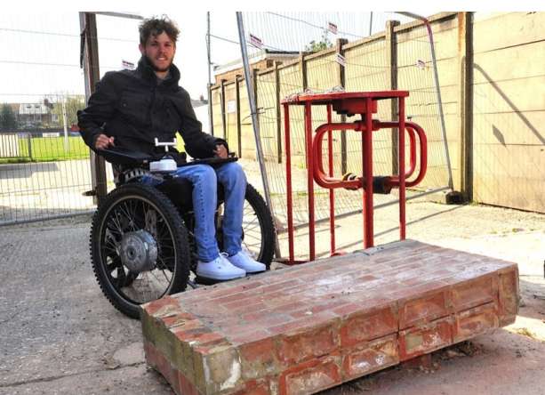 George Dowell : «<span style="font-size:50%">&nbsp;</span>Je ne pouvais pas dire adieu au football<span style="font-size:50%">&nbsp;</span>»