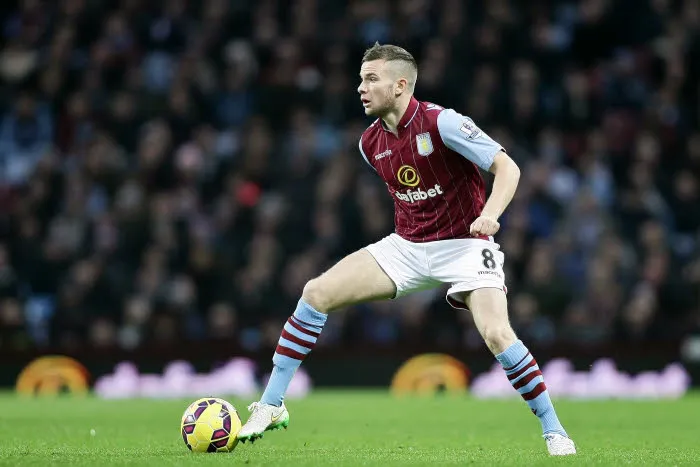 Sherwood fait du chantage à Cleverley