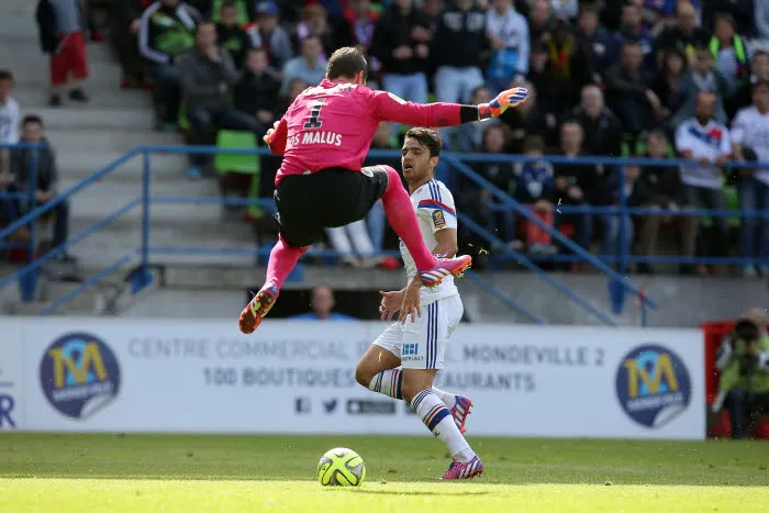 Grenier répond à Vercoutre