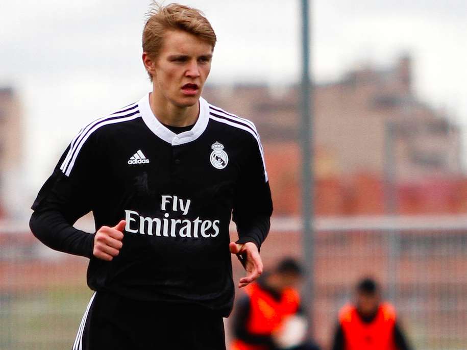Martin Ødegaard accueilli par CR7