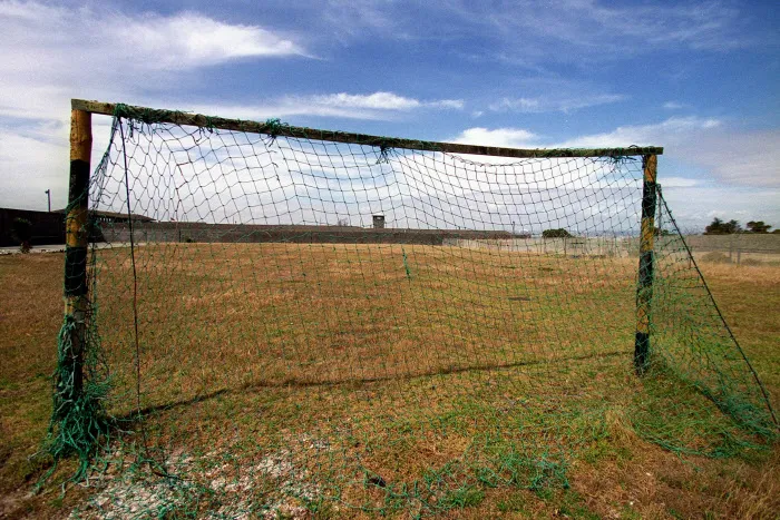 Un match dégénère en prison