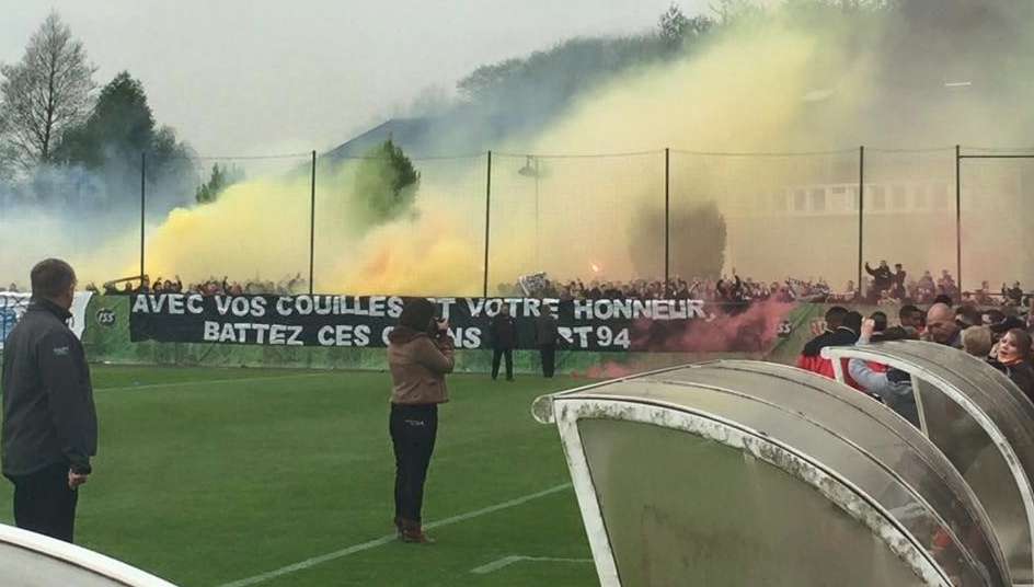 Photo : «<span style="font-size:50%">&nbsp;</span>Battez ces chiens !<span style="font-size:50%">&nbsp;</span>»