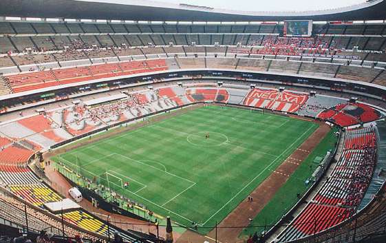 L&rsquo;inauguration du stade Azteca, entre fierté et légendes urbaines
