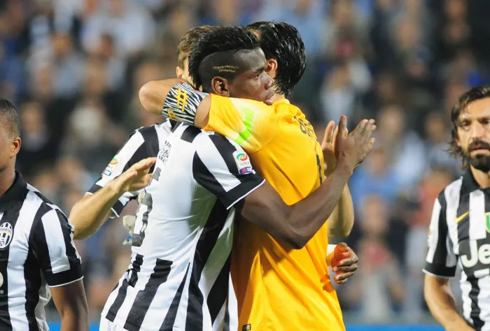 Buffon : «<span style="font-size:50%">&nbsp;</span>Pogba sait faire des choses que seul Pogba sait faire<span style="font-size:50%">&nbsp;</span>»