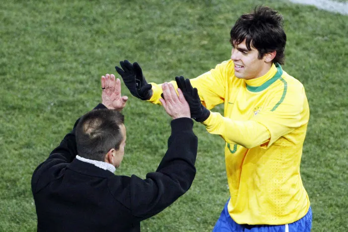 Kaká fait l&rsquo;éloge de Dunga
