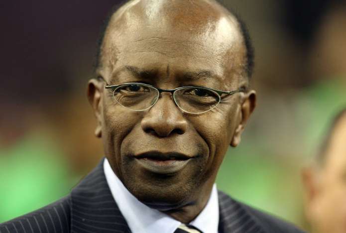 Warner craint un procès inéquitable