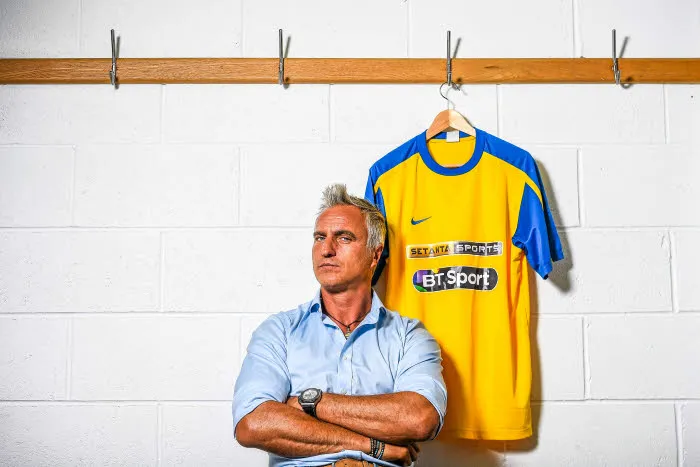 FIFA : Ginola pourrait se représenter